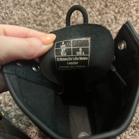 1460 Women’s Nappa Leather Lace up Dr. Martens - Picture 8 of 8